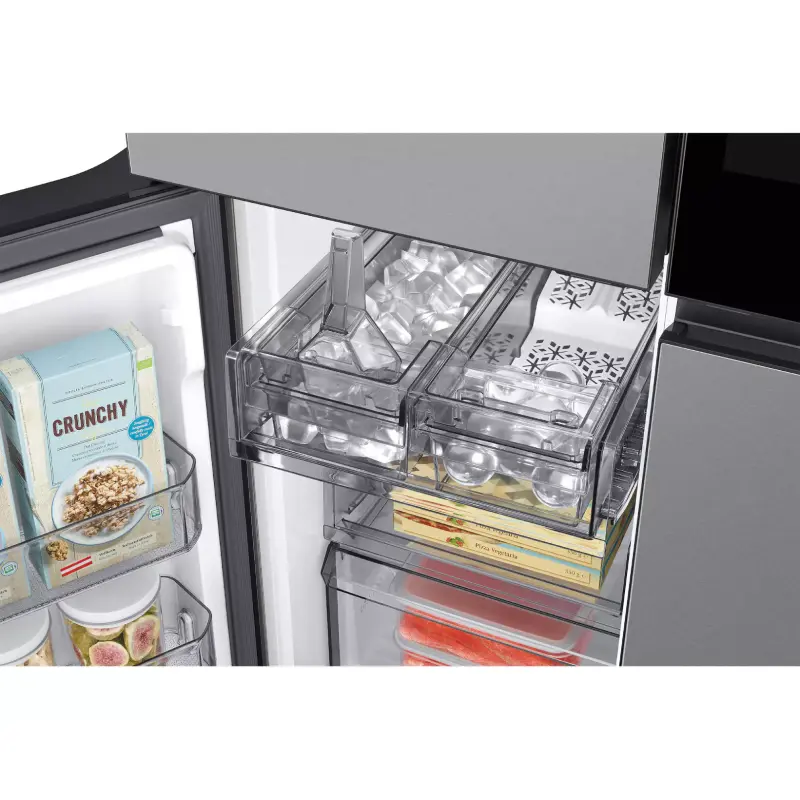 Samsung refrigerador Bespoke French door de 28.6cuft con pantalla de 32" RF29DB9950QD